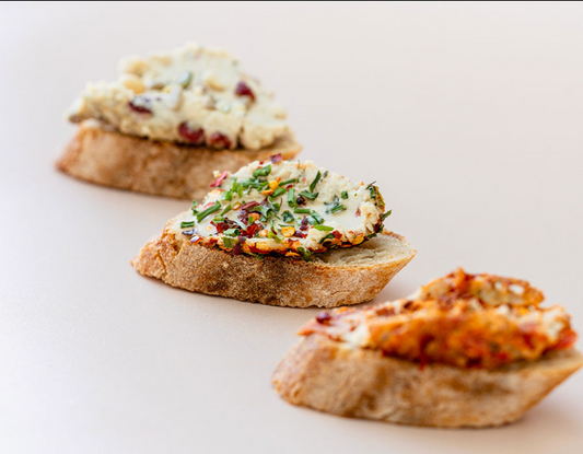 Vegan cheese ball - Bruschetta [130 grams]